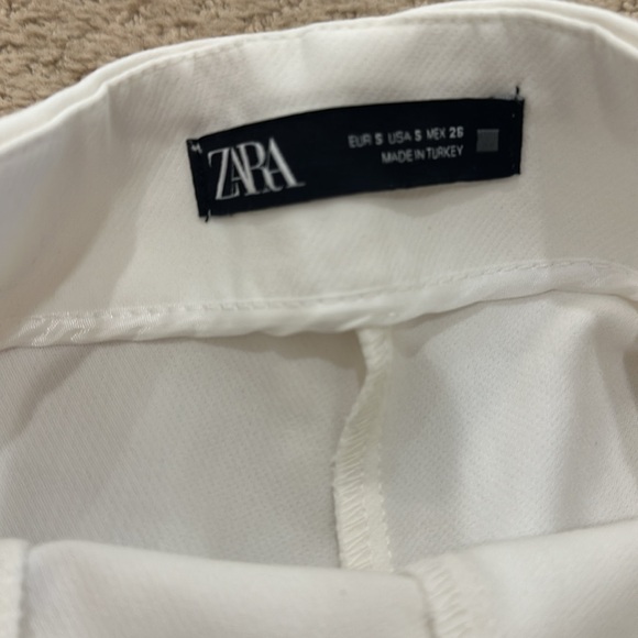 Zara shorts - Picture 3 of 3